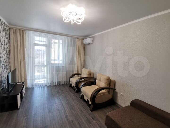 1-к. квартира, 38 м², 8/10 эт.