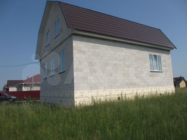 Коттедж 200 м² на участке 12 сот.