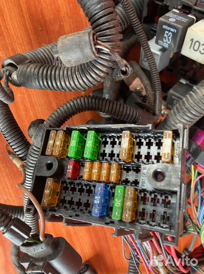 Подкапотная проводка Vw Transporter T5 AXD 2005