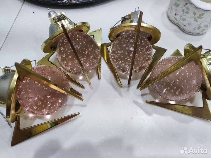 Точечные светильники для натяжных потолков