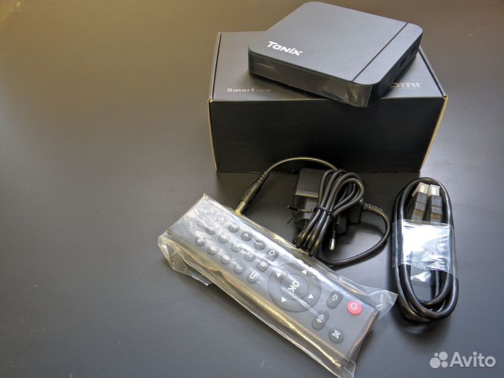 Тв Андроид приставка Tanix W2