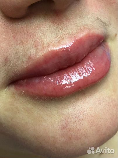 Перманентный макияж губ
