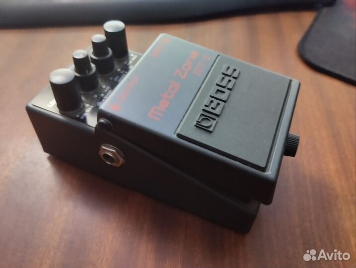 Гитарная педаль Boss Metal Zone MT-2
