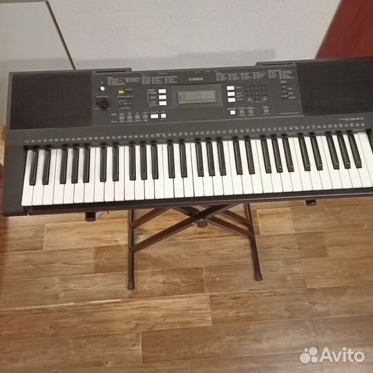 Синтезатор Yamaha PSR e343