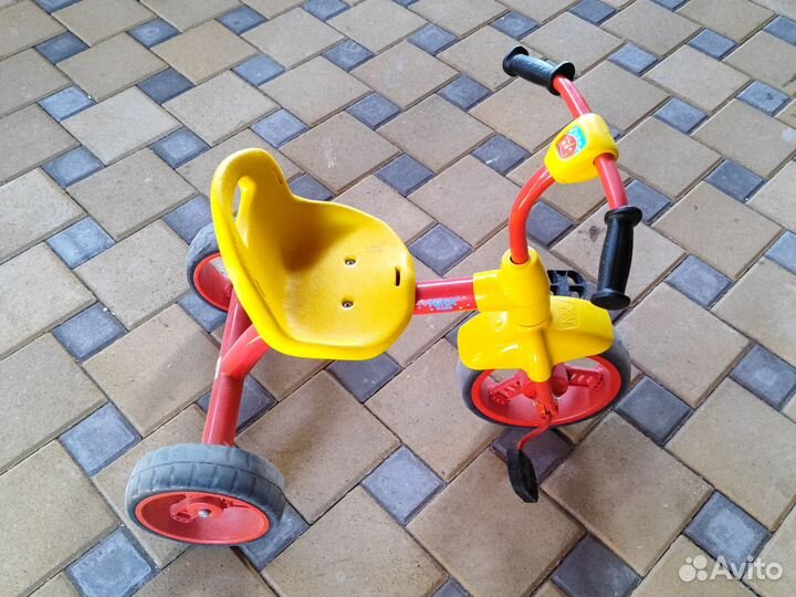 Детский трехколесный велосипед