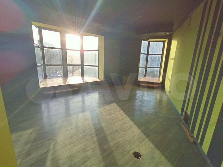 Салон Красоты, Офис, Кальянная в Камышах, 120 м²