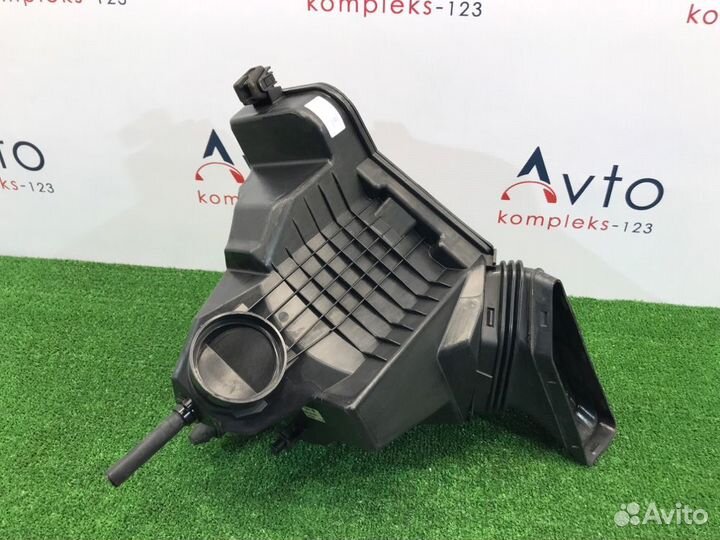 Корпус воздушного фильтра Audi A4 B8 cala 2008