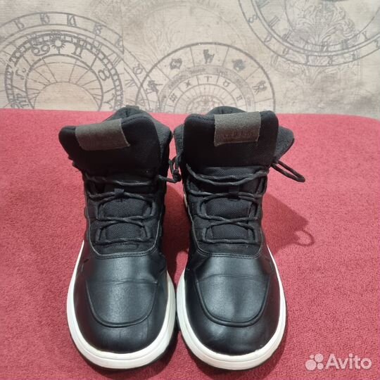 Деми Кроссовки Adidas оригинал (зима)