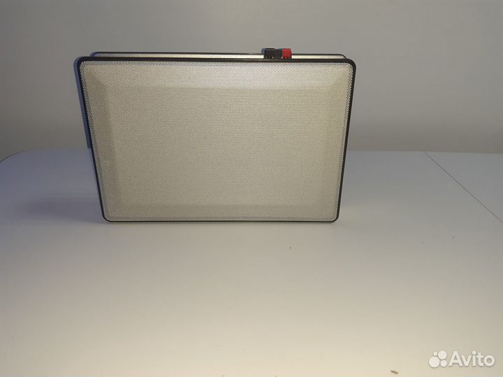 Плоскопанельные акустические системы (колонки)