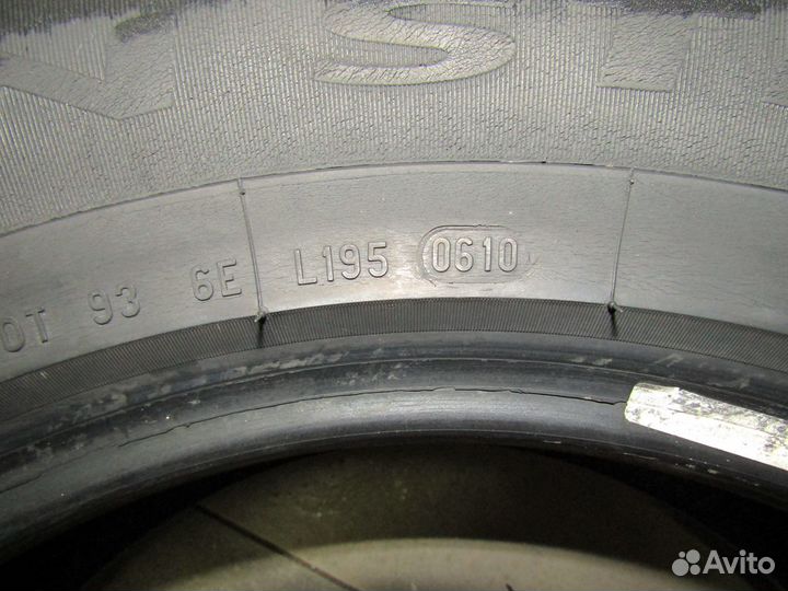 Pirelli Scorpion STR 225/65 R17