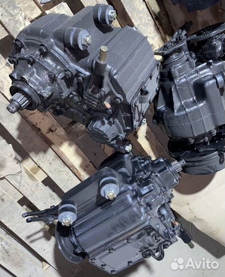 Продам раздаточную коробку для Урала 4320 новую