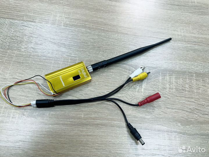Видеопередатчик FPV 1.2 ггц, 2 Вт, золотой