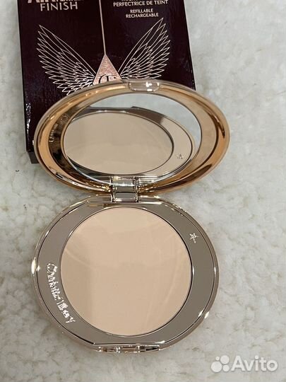 Пудра Charlotte Tilbury — 2 Medium