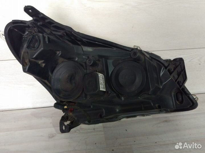 Фара левая Opel Astra H Z18XER 2007