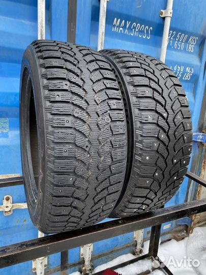 Bridgestone Blizzak Spike-01 225/55 R17 101T