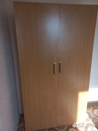 Продам плательный шкаф