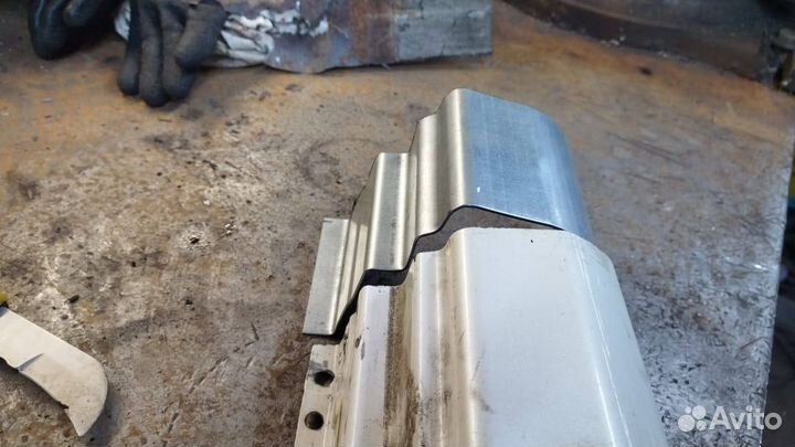 Порог автомобильный