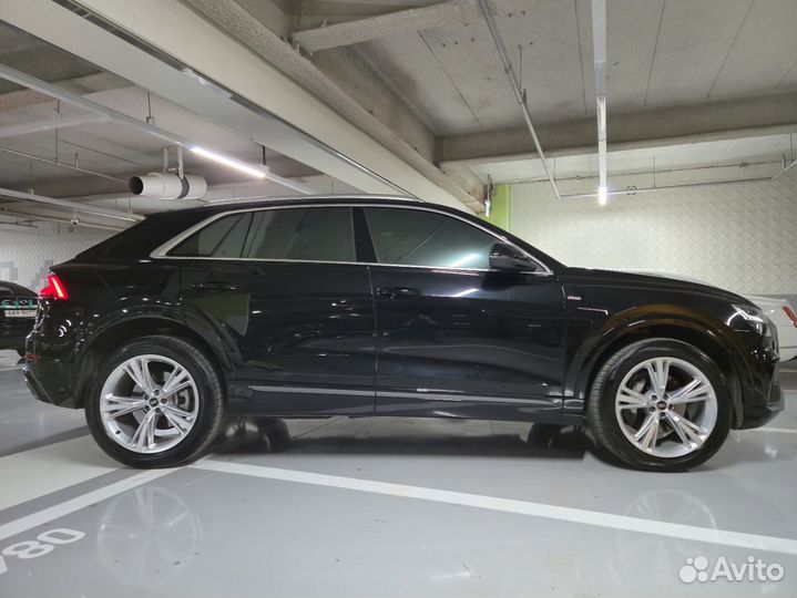 Audi Q8 3.0 AT, 2023, 8 000 км