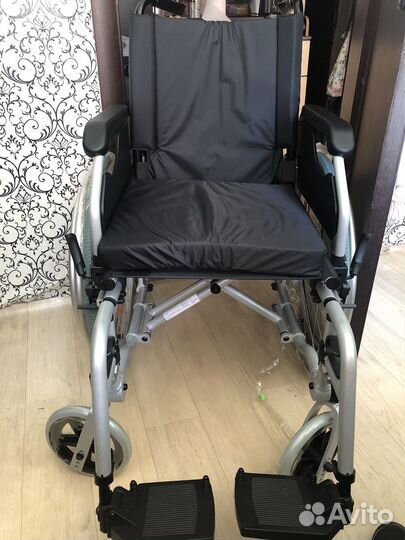 Коляска инвалидная новая