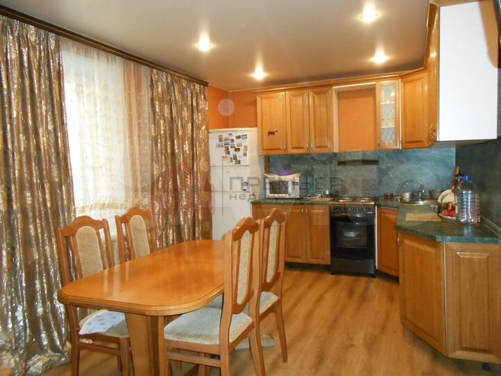 Коттедж 268,5 м² на участке 19,6 сот.