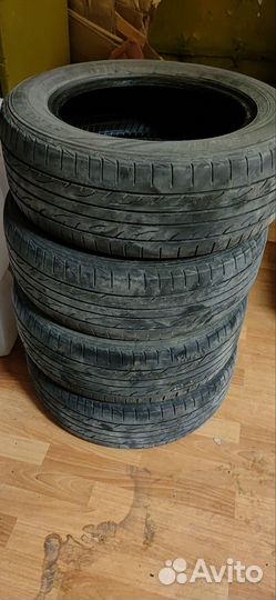 Dunlop Direzza 02G 215/60 R16