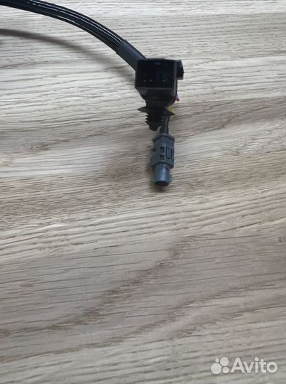 Новая камера заднего вида с омывателем VW Tiguan 2