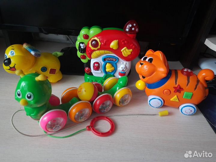 Детские музыкальные игрушки для малышей