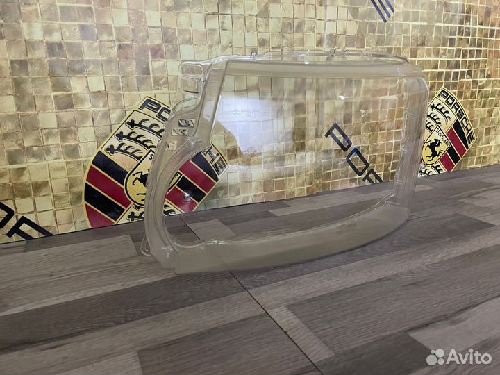 Стекло фары левой Land Rover Discovery 4 2013-2016