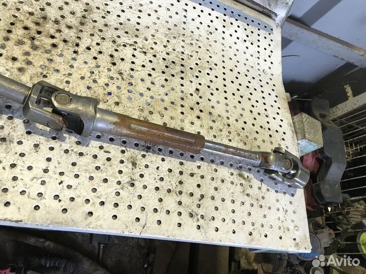 Колонка рулевая Skoda Octavia