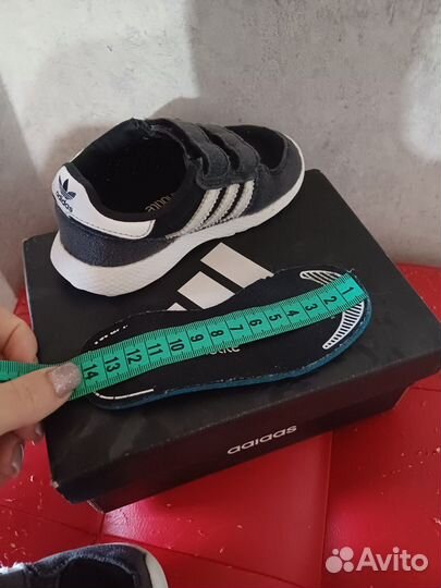 Кроссовки adidas