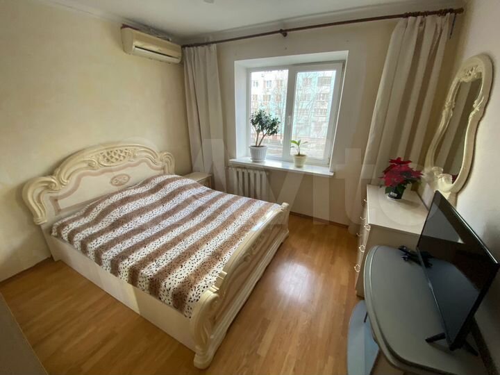 2-к. квартира, 56 м², 5/10 эт.