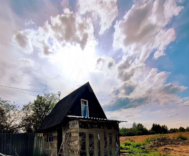 Дом 30 м² на участке 6,2 сот.