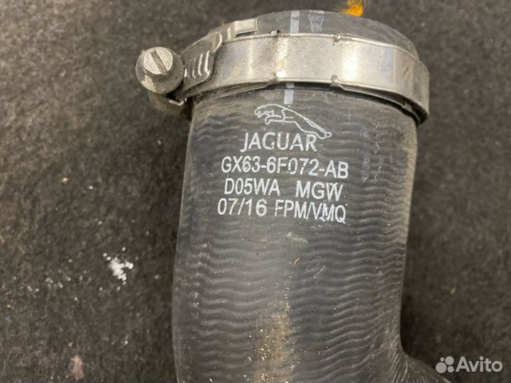 Патрубок интеркулера Jaguar F-Pace X761 3.0L V6