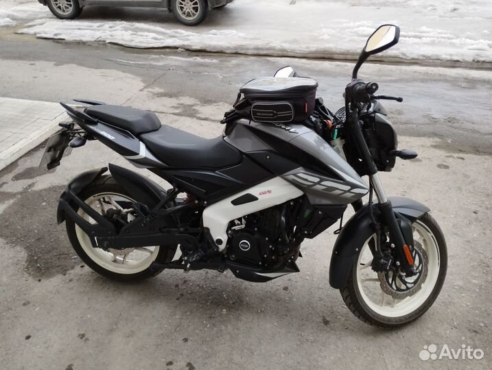 Bajaj Pulsar NS 200