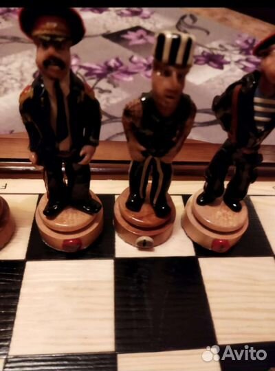 Шахматы ручной работы, фигуры из хлеба