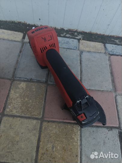 Аккумуляторная угловая шлифмашина Hilti AG 125-A22