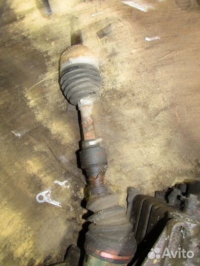 Привод передний Митсубиси Лансер 9