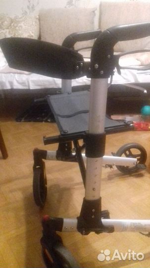 Роллятор (коляска для пожилых) Германия