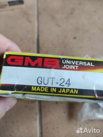 Крестовина кардана Тойота mark2