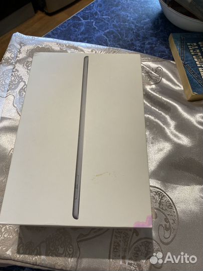 Коробка для iPad