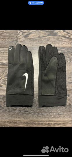 Перчатки Nike