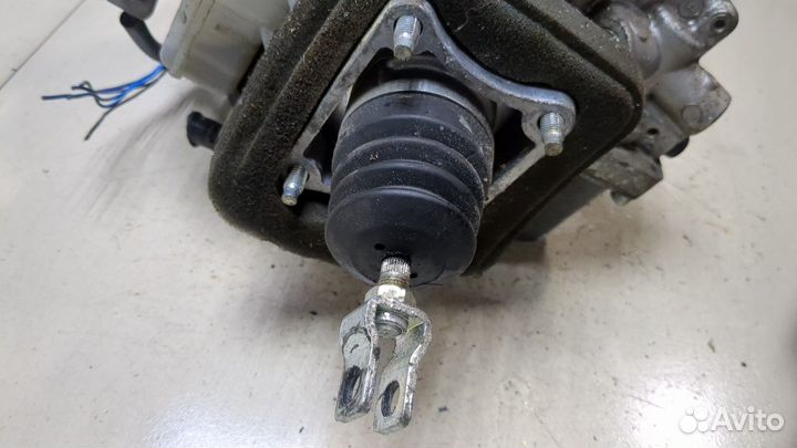 Цилиндр тормозной главный Mitsubishi Pajero, 2007