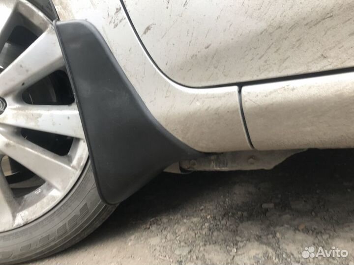 Брызговики Toyota corolla новые