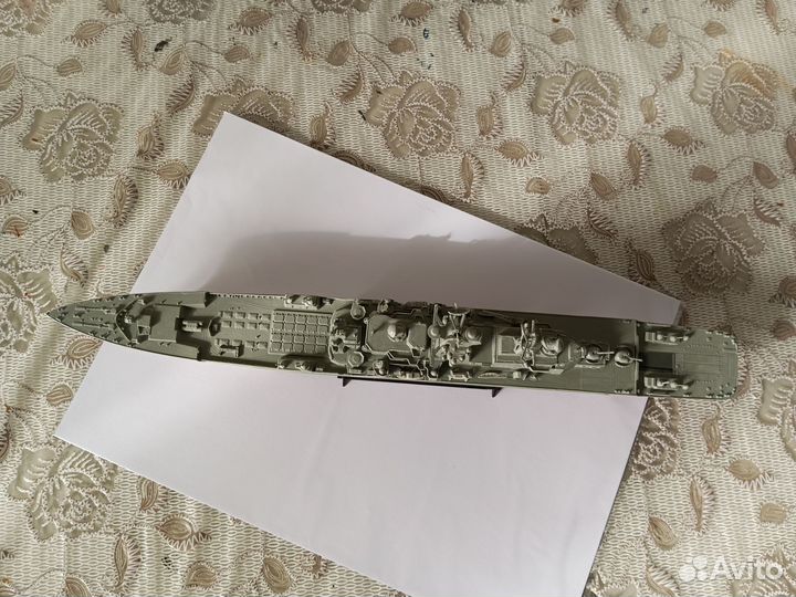 Сборная модель крейсера кирова