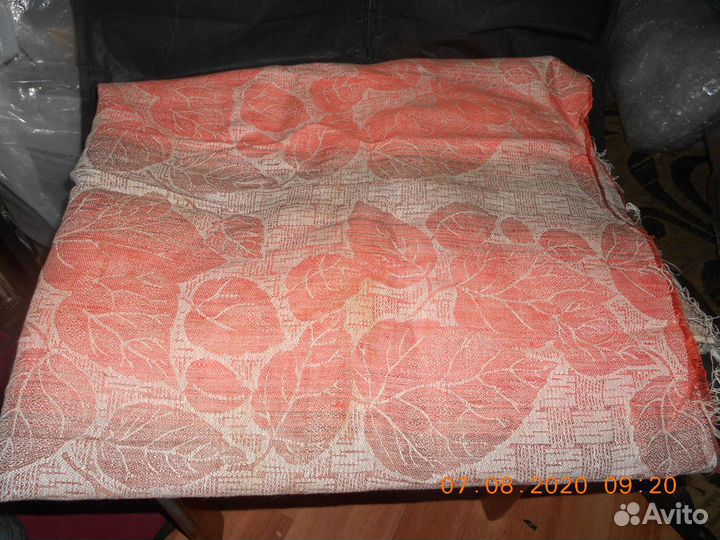 19 отрезов ткани