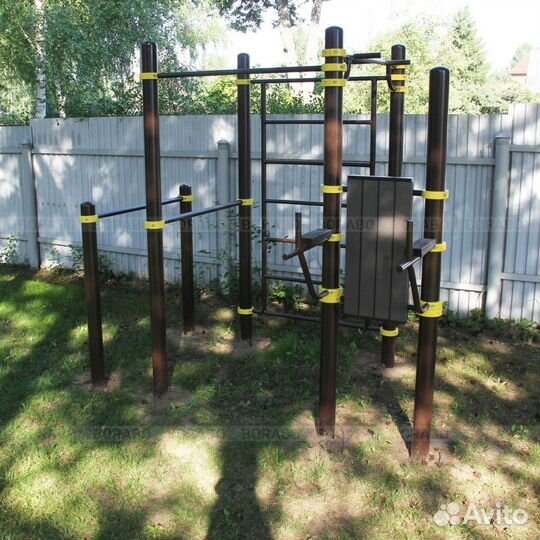 Спортивный уличный комплекс