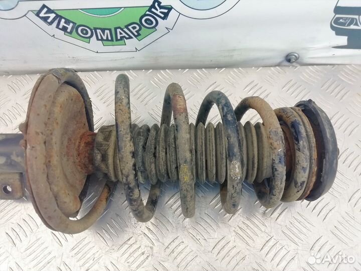 Амортизатор передний левый Peugeot 307 2003г