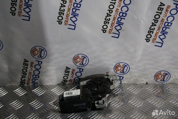 Моторчик стеклоподъемника Kia Ceed