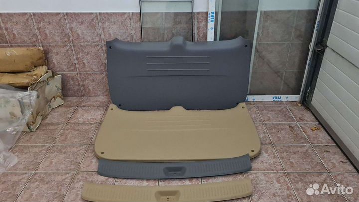 Обшивка крышки багажника hyundai starex/h1