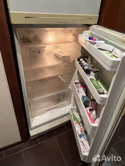 Холодильник Daewoo FR-351